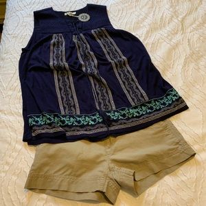 North Face khaki Shorts size 4